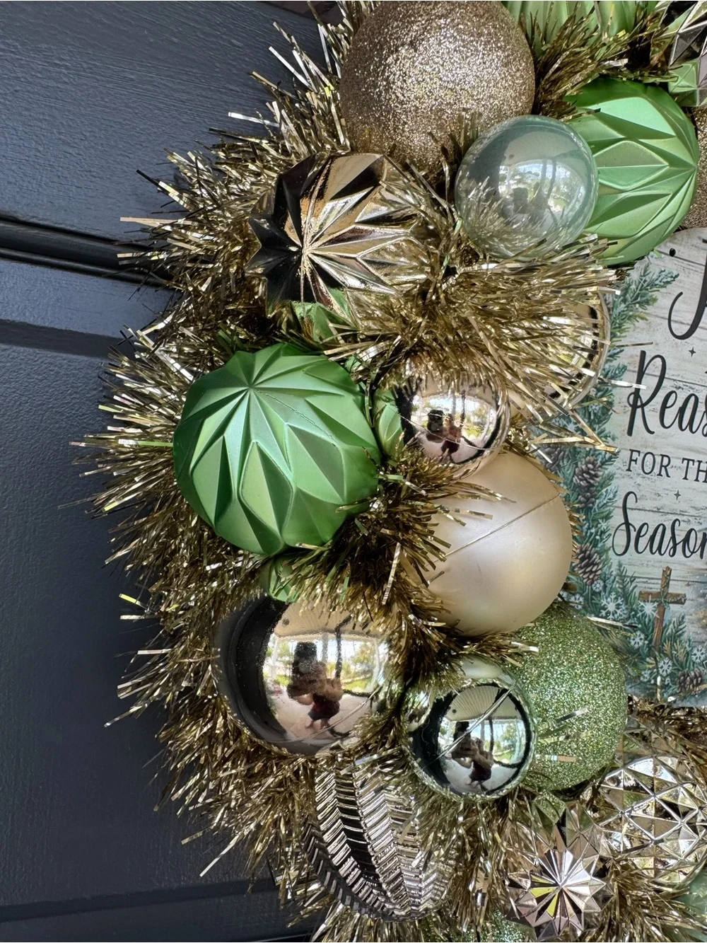 Green and Gold Christmas Wreath with Nativity Centerpiece
